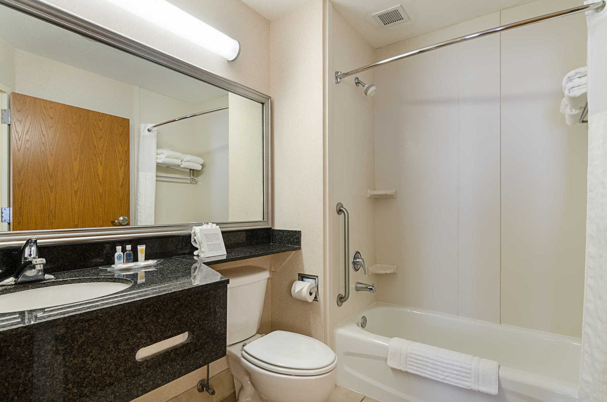 Quality Suites Springdale West I-49 Bilik gambar